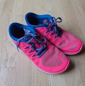 Nike Free 5.0 neon pink size youth 5